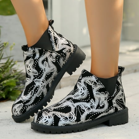 European and American fashion women‘s boots for autumn and winter 2024 new printed bow pattern thick-soled cotton boots for foreign trade plus size wholesale
European and American fashion women‘s boots for autumn and winter 2024 new printed bow pattern thick-soled cotton boots for foreign trade plus size wholesale