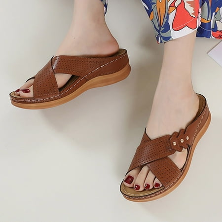 Fashion Summer Women Sandals Slippers Light And Comfortable Wedge Heel Platform Large Size
Fashion Summer Women Sandals Slippers Light And Comfortable Wedge Heel Platform Large Size