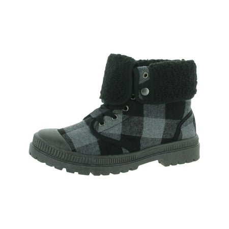 Very G Womens Emerson Plaid Round Toe Ankle Boots 
Very G Womens Emerson Plaid Round Toe Ankle Boots