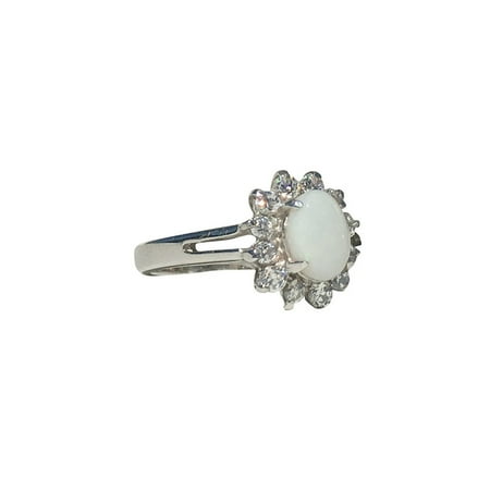 SPARKLING FLOWER STERLING SILVER WHITE OPAL RING