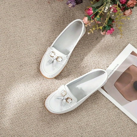 Women s Metallic Chain Stylish Slip On Decor Loafers - Flats for Casual Comfort
Women s Metallic Chain Stylish Slip On Decor Loafers - Flats for Casual Comfort