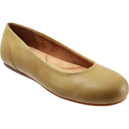 SoftWalk Sonoma Flat Women s Shoes light olive Size 8.0