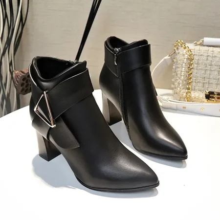 Pointed Toe Block Heel Boots Side Zipper Fashion Belt Buckle Pumps Women‘s Footwear
Pointed Toe Block Heel Boots Side Zipper Fashion Belt Buckle Pumps Women‘s Footwear
