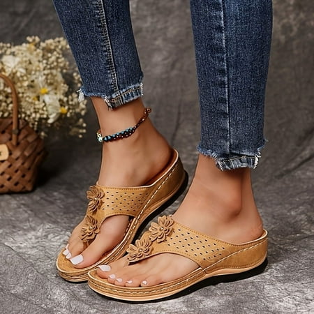 Women s Wedge Heeled Flip Flops Open Toe Round Toe Platform Floral Decor Slippers Women s Indoor & Outdoor Slides
Women s Wedge Heeled Flip Flops Open Toe Round Toe Platform Floral Decor Slippers Women s Indoor & Outdoor Slides