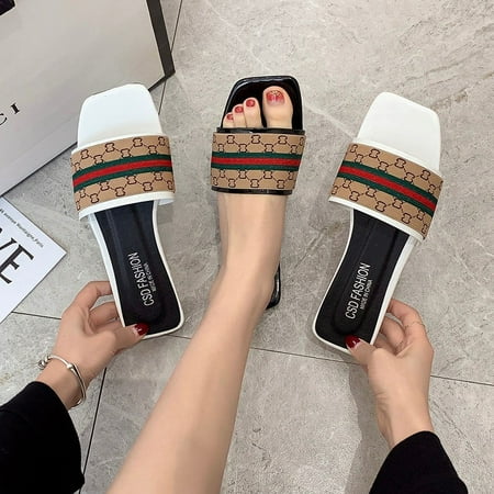 Printed half slippers women s summer 2022 new fashion one-word sandals and slippers women s large size slippers outside the beach
Printed half slippers women s summer 2022 new fashion one-word sandals and slippers women s large size slippers outside the beach