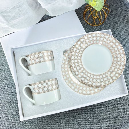 BSBM Sets Elegant Bone China Coffee Tea Sets Geometric Pattern Cups and Saucers Europe Style Coffee Couple Cups Teacup Table Decor
BSBM Sets Elegant Bone China Coffee Tea Sets Geometric Pattern Cups and Saucers Europe Style Coffee Couple Cups Teacup Table Decor