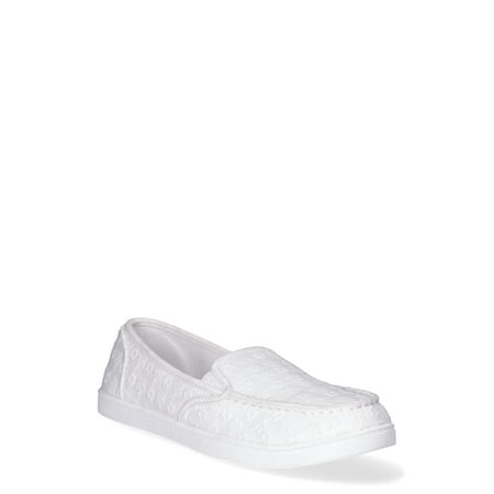 Time and Tru Women s Surf Moc Fashion Sneaker - Wide Width Available
Time and Tru Women s Surf Moc Fashion Sneaker - Wide Width Available