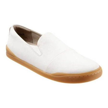 Women s SoftWalk Alexandria Slip On Sneaker