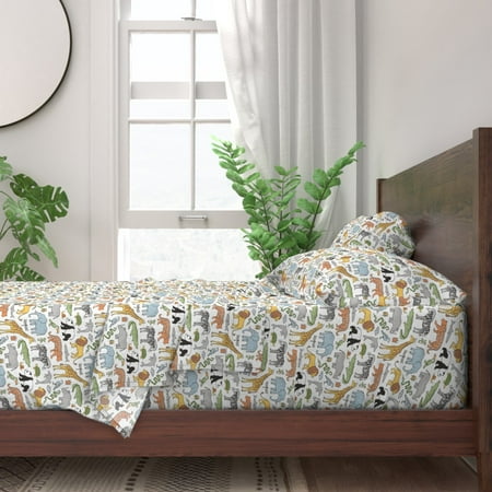 Zoo Animals Jungle Elephant Giraffe 100% Cotton Sateen Sheet Set by Roostery