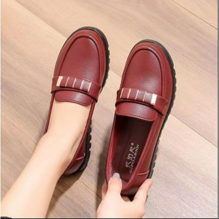 Soft leather mom shoes 2024 spring and summer new single-layer shoes women‘s middle-aged and elderly soft bottom non-slip shoes flat small leather shoes
Soft leather mom shoes 2024 spring and summer new single-layer shoes women‘s middle-aged and elderly soft bottom non-slip shoes flat small leather shoes