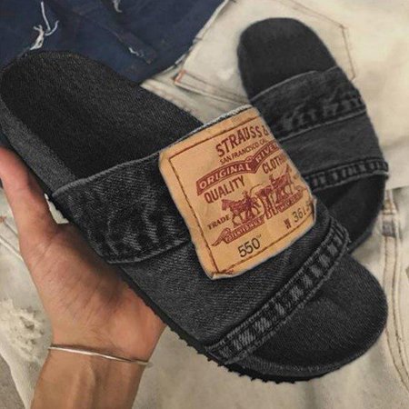 Slippers Women‘s Outer Wear 2021 New Arrival Trendy Shoes Summer Fashionable Thick Sole Slide Platform Slippers Denim Letter Sandals
Slippers Women‘s Outer Wear 2021 New Arrival Trendy Shoes Summer Fashionable Thick Sole Slide Platform Slippers Denim Letter Sandals