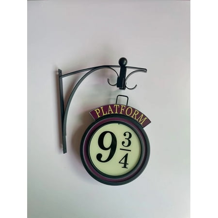 Harry Potter 9 3/4 night light (without battery) (wall lamp (red frame)) 1 pack 
Harry Potter 9 3/4 night light (without battery) (wall lamp (red frame)) 1 pack
