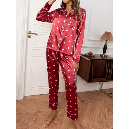 Cute Heart Pattern Comfortable Pajamas Set Red Silk Button Up Long Sleeve Blouse Pajama Top & Elastic Waistband Pajama Pants Women‘s Loungewear & Sleepwear
Cute Heart Pattern Comfortable Pajamas Set Red Silk Button Up Long Sleeve Blouse Pajama Top & Elastic Waistband Pajama Pants Women‘s Loungewear & Sleepwear