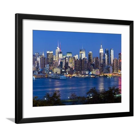 Manhattan, View of Midtown Manhattan across the Hudson River, New York, USA Framed Print Wall Art By Gavin Hellier