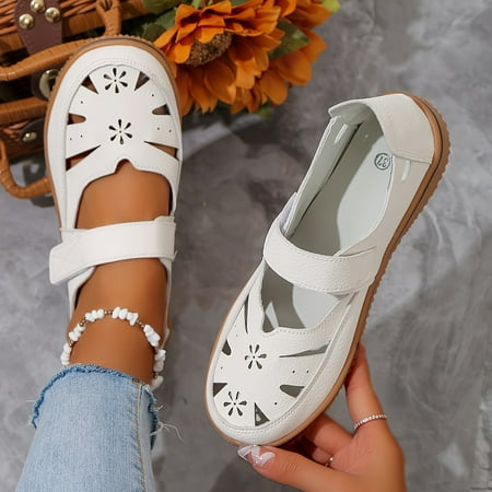 Women s Versatile Comfortable Outdoor Women s Cut-out Flat Sandals Shoes Casual Round Toe Summer Shoes.
Women s Versatile Comfortable Outdoor Women s Cut-out Flat Sandals Shoes Casual Round Toe Summer Shoes.