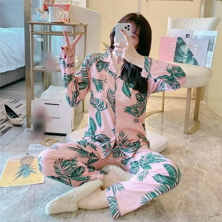 Clearance Fashion Leaf Print Loose Casual Suit Home Service Button Cardigan Suit Pajamas Two-piece
Clearance Fashion Leaf Print Loose Casual Suit Home Service Button Cardigan Suit Pajamas Two-piece