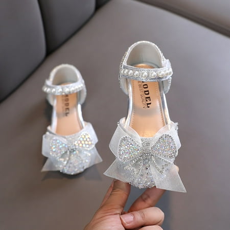 Summer New Girls Baby Shoes Princess Shoes Sandals Small Medium and Large Children Girls Butterfly Yarn
Summer New Girls Baby Shoes Princess Shoes Sandals Small Medium and Large Children Girls Butterfly Yarn
