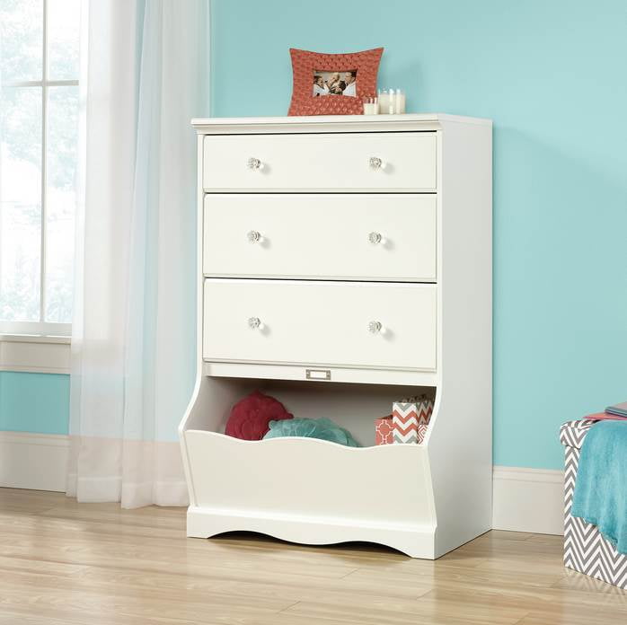 chest of drawers childrens room