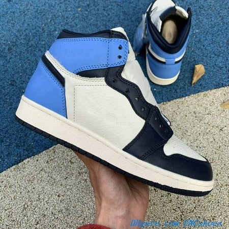 Jumpman 1 1s Basketball Shoes Mens Women Chicago Lost and Found University Blue UNC Bred Patent Black Toe Tan Gum Smoke Grey Starfish Gorge Green Designer Sneakers
Jumpman 1 1s Basketball Shoes Mens Women Chicago Lost and Found University Blue UNC Bred Patent Black Toe Tan Gum Smoke Grey Starfish Gorge Green Designer Sneakers