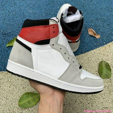 Jumpman 1 1s Retro High Basketball Shoes Starfish Chicago Lost and Found Patent Bred Bio Hack Bleached Coral Light Smoke Neutral Grey Banned Tan Gum Black Toe Sneakers
Jumpman 1 1s Retro High Basketball Shoes Starfish Chicago Lost and Found Patent Bred Bio Hack Bleached Coral Light Smoke Neutral Grey Banned Tan Gum Black Toe Sneakers