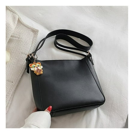 CoCopeaunt Female Stylish Trend Messenger Bag Big Soft Leather Shoulder Bag Tiger Pendant Handbags Ladies Large Capacity Crossbody Bag
CoCopeaunt Female Stylish Trend Messenger Bag Big Soft Leather Shoulder Bag Tiger Pendant Handbags Ladies Large Capacity Crossbody Bag