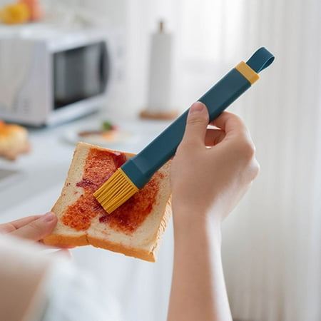 WANYNG Kitchen brush Multifunctional Silicone Brush Baking Cake Tool Oil Cream Barbecue Brush Silicone Oil Brush Navy
WANYNG Kitchen brush Multifunctional Silicone Brush Baking Cake Tool Oil Cream Barbecue Brush Silicone Oil Brush Navy