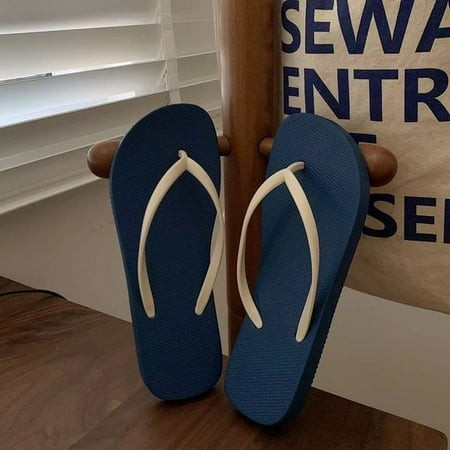 CoCopeaunt Summer Korean Version of the Flat Bottom Flip-flops Female Ins Tide Couple Simple Solid Color Clip-on Beach Slippers Summer
CoCopeaunt Summer Korean Version of the Flat Bottom Flip-flops Female Ins Tide Couple Simple Solid Color Clip-on Beach Slippers Summer
