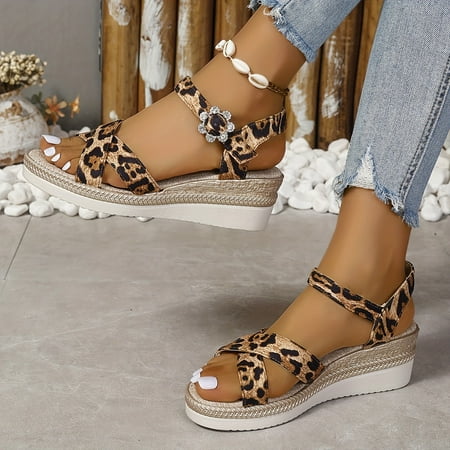 Women s Leopard Print Wedge Sandals Flower Rhinestone Buckle Strap Open Toe Shoes Summer Outdoor Beach Sandals
Women s Leopard Print Wedge Sandals Flower Rhinestone Buckle Strap Open Toe Shoes Summer Outdoor Beach Sandals