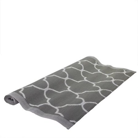 4' x 6' Basic Luxury Gray and White Quatrefoil Design Outdoor Area Throw Rug