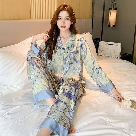 spring and summer new simple fashion 3D digital positioning printing short-sleeved trousers women s pajamas set
spring and summer new simple fashion 3D digital positioning printing short-sleeved trousers women s pajamas set