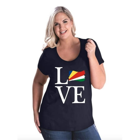Love Seychelles Flag Women's Curvy Plus Size Scoopneck Tee