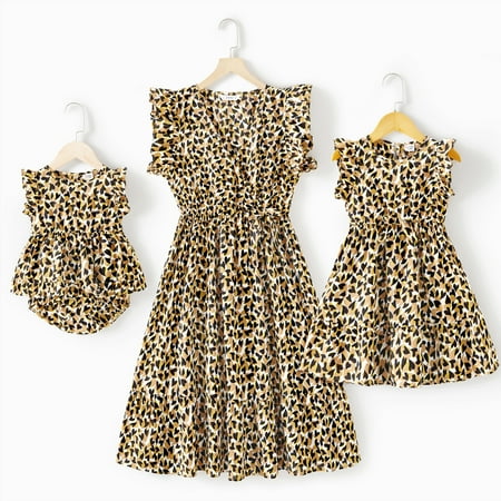 PatPat Mommy and Me Allover Print Surplice Neck Ruffle Trim Sleeveless Dresses
PatPat Mommy and Me Allover Print Surplice Neck Ruffle Trim Sleeveless Dresses