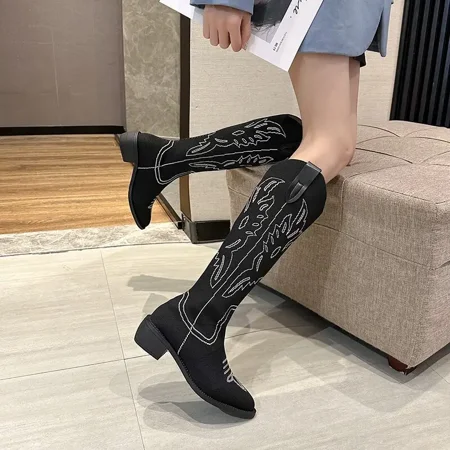 Women‘s Knee-High Embroidered Western Boots Chunky Heeled Pointed Toe Boots Women‘s Footwear
Women‘s Knee-High Embroidered Western Boots Chunky Heeled Pointed Toe Boots Women‘s Footwear