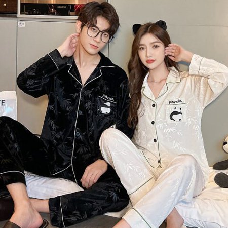 DanceeMangoo Fashion Autumn Winter Thicken Warm Couple Pajamas Set Women Sleepwear Gold Velvet Soft Home Wear Clothes Men Pajama Set
DanceeMangoo Fashion Autumn Winter Thicken Warm Couple Pajamas Set Women Sleepwear Gold Velvet Soft Home Wear Clothes Men Pajama Set