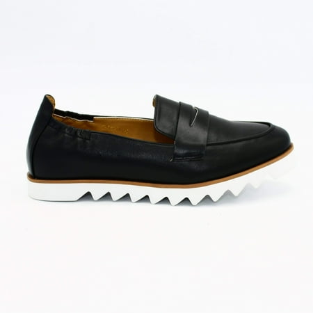 Women s Pointed Toe Loafer with Chunky Sole - 1936 Boutique Style 7001-31
Women s Pointed Toe Loafer with Chunky Sole - 1936 Boutique Style 7001-31