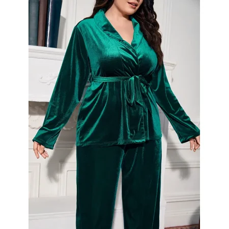 Plus Size Velvet Solid Tops & Pants Pajama Set Women‘s Plus Casual Long Sleeve Loungewear 2pcs Set
Plus Size Velvet Solid Tops & Pants Pajama Set Women‘s Plus Casual Long Sleeve Loungewear 2pcs Set