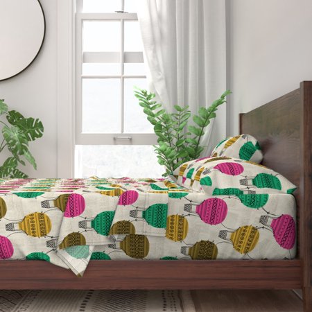 Hand Drawn Retro Hot Air Balloons 100% Cotton Sateen Sheet Set by Roostery