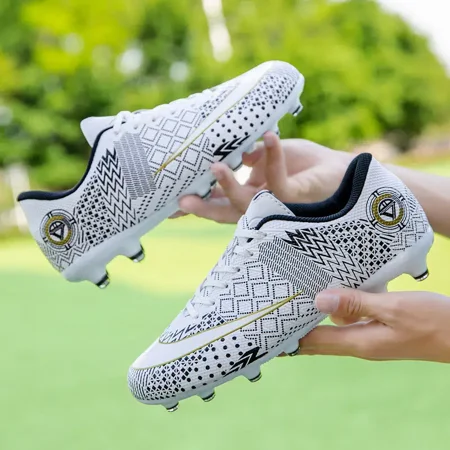 GEDER-S2 Boys FG Soccer Cleats With Geometric Print Comfortable Breathable Lace-up Non-slip Training Shoes For Outdoor Sports
GEDER-S2 Boys FG Soccer Cleats With Geometric Print Comfortable Breathable Lace-up Non-slip Training Shoes For Outdoor Sports