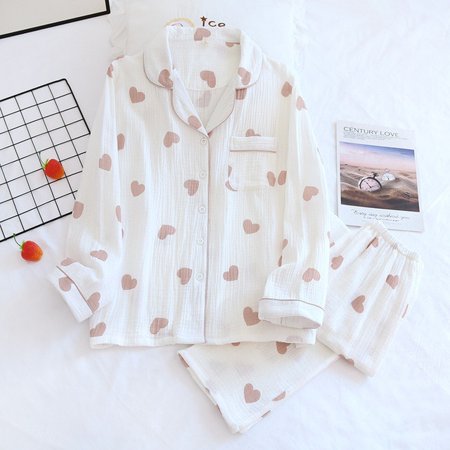 Spring New Ladies Pajamas Set Heart Printed Crepe Cotton Double-layer Gauze Turn-down Collar Long-sleeve Trousers Household Wear
Spring New Ladies Pajamas Set Heart Printed Crepe Cotton Double-layer Gauze Turn-down Collar Long-sleeve Trousers Household Wear