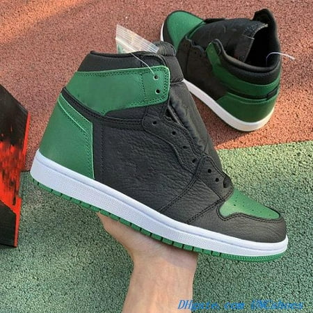 Jumpman 1 1s Basketball Shoes Mens Women Chicago Lost and Found University Blue UNC Bred Patent Black Toe Tan Gum Smoke Grey Starfish Gorge Green Designer Sneakers
Jumpman 1 1s Basketball Shoes Mens Women Chicago Lost and Found University Blue UNC Bred Patent Black Toe Tan Gum Smoke Grey Starfish Gorge Green Designer Sneakers