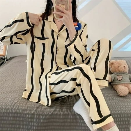 CoCopeaunt Women Pyjamas Sets Winter And Autumn Stripe Pyjamas Women Clothing Pajamas cotton material Long Sleeve Pijamas Sleepwear
CoCopeaunt Women Pyjamas Sets Winter And Autumn Stripe Pyjamas Women Clothing Pajamas cotton material Long Sleeve Pijamas Sleepwear