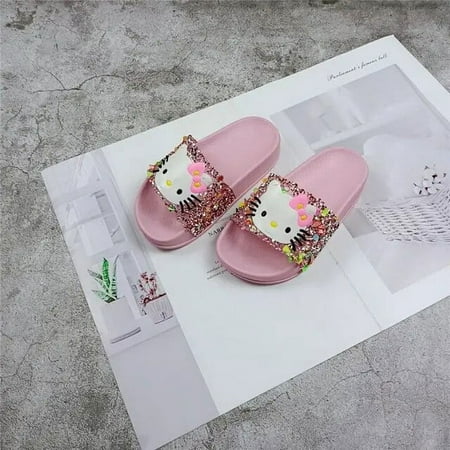 Sanrio anime peripheral cartoon kawaii Hello Kitty cute ins non-slip soft bottom sandals and slippers creative gift wholesale 
Sanrio anime peripheral cartoon kawaii Hello Kitty cute ins non-slip soft bottom sandals and slippers creative gift wholesale