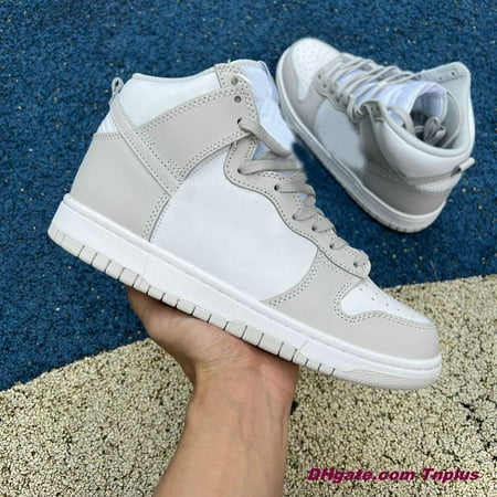 Dunks Casual Shoes Men Women Dunksb High Black White Vast Grey UNC Pink Prime Syracuse Midnight Navy Varsity Purple Maize University Gold Designer trainers Sneakers
Dunks Casual Shoes Men Women Dunksb High Black White Vast Grey UNC Pink Prime Syracuse Midnight Navy Varsity Purple Maize University Gold Designer trainers Sneakers