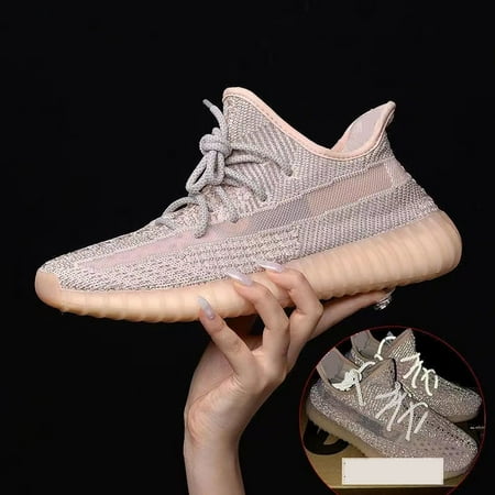 Men Women Trendy Sneakers Breathable Lightweight Running Shoes Couple Outdoor Walking Sneakers With Reflective Design Valentine‘s Day Spring And Summer
Men Women Trendy Sneakers Breathable Lightweight Running Shoes Couple Outdoor Walking Sneakers With Reflective Design Valentine‘s Day Spring And Summer
