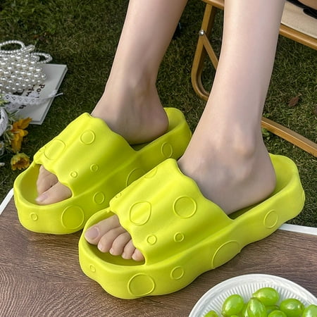 CoCopeanut 2023 Summer New Bubble Design Women s Slippers Thick Sole 4cm Soft Comfortable Non-Slip Sandals Indoor Bathroom Couple Slippers
CoCopeanut 2023 Summer New Bubble Design Women s Slippers Thick Sole 4cm Soft Comfortable Non-Slip Sandals Indoor Bathroom Couple Slippers