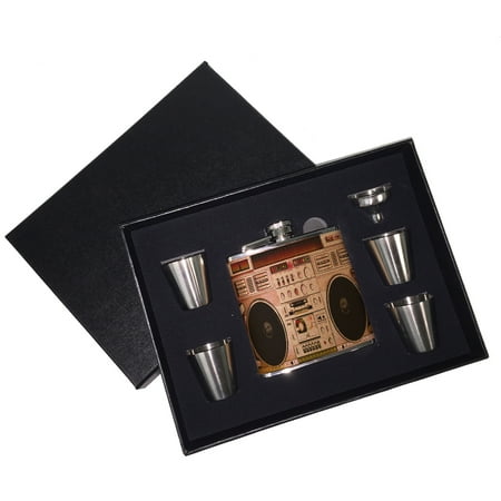 KuzmarK 6 oz. Leather Flask Set in Black Presentation Box - Boombox Ghettoblaster Radio
KuzmarK 6 oz. Leather Flask Set in Black Presentation Box - Boombox Ghettoblaster Radio