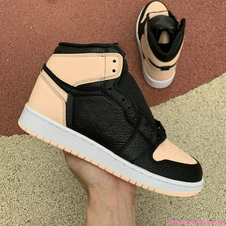 Jumpman 1 1s Retro High Basketball Shoes Starfish Chicago Lost and Found Patent Bred Bio Hack Bleached Coral Light Smoke Neutral Grey Banned Tan Gum Black Toe Sneakers
Jumpman 1 1s Retro High Basketball Shoes Starfish Chicago Lost and Found Patent Bred Bio Hack Bleached Coral Light Smoke Neutral Grey Banned Tan Gum Black Toe Sneakers