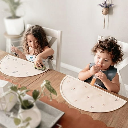 Riguas Dinner Mat Oil-proof Skid-resistant Cartoon Printing Easy Clean Toddlers Dinner Food Mat Tableware Supplies
Riguas Dinner Mat Oil-proof Skid-resistant Cartoon Printing Easy Clean Toddlers Dinner Food Mat Tableware Supplies