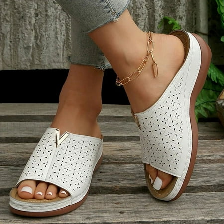 Casual Plus Size 44 Platform Slippers Women Summer Metal Decoration Wedge Sandals Woman 2023 Non Slip Beach Flip Flops
Casual Plus Size 44 Platform Slippers Women Summer Metal Decoration Wedge Sandals Woman 2023 Non Slip Beach Flip Flops