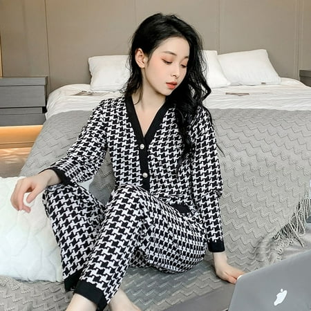 DanceeMangoo Home Clothes for Women Plaid Pants Pajamas for Women Cotton Sleepwear Suit Spring Pyjamas Women V-neck Button Loungewear Set
DanceeMangoo Home Clothes for Women Plaid Pants Pajamas for Women Cotton Sleepwear Suit Spring Pyjamas Women V-neck Button Loungewear Set